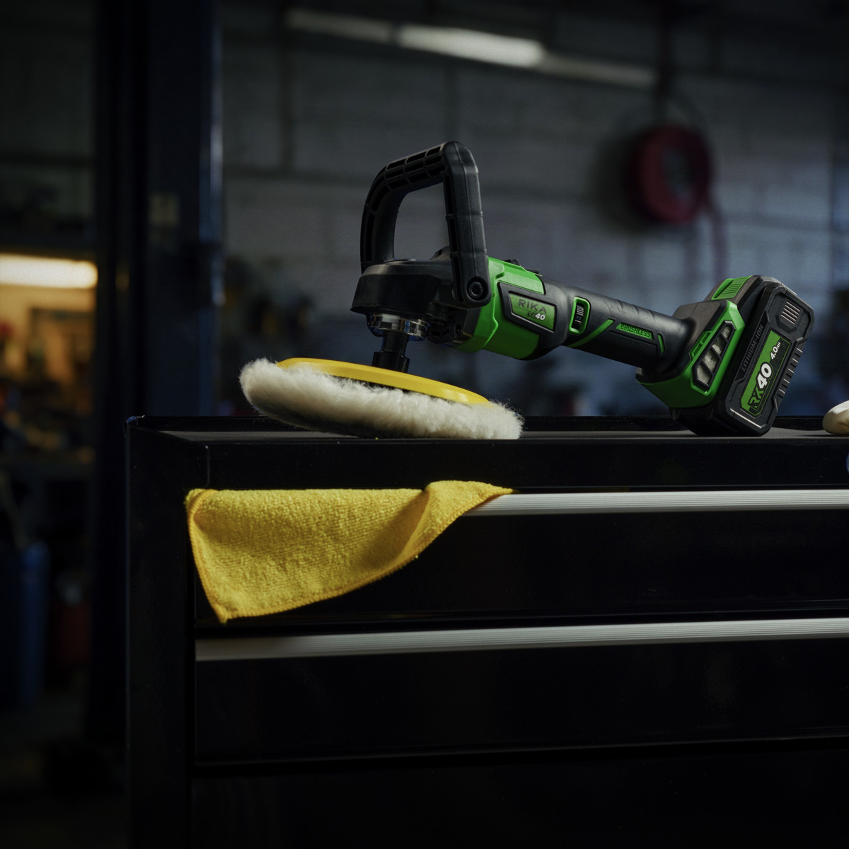 Rikä RK40 40V Cordless Rotary Car Polisher | 180mm Pad | Brushless Motor | Body Only
